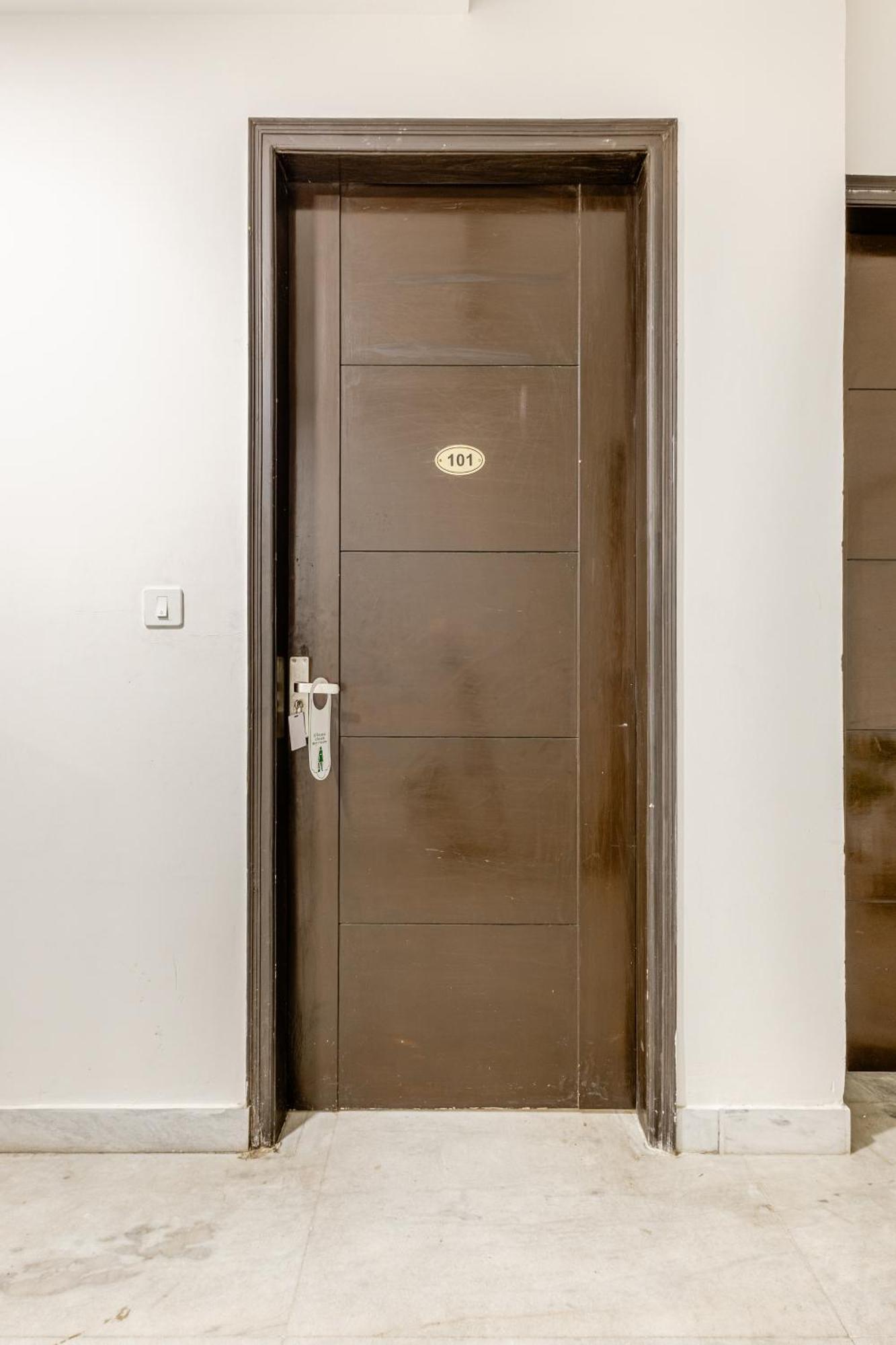 Lime Tree Service Golf Course Road, अपार्टमेंट *
