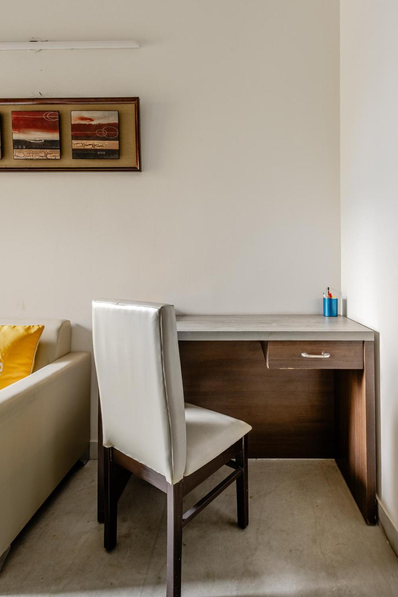 Lime Tree Service Golf Course Road,