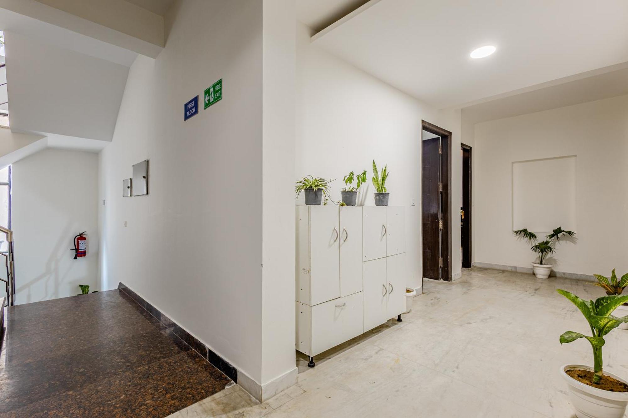 Apartment Lime Tree Service Golf Course Road, *