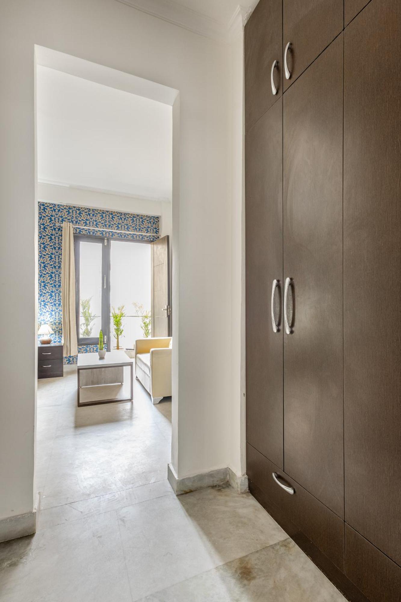 Lime Tree Service Golf Course Road, *