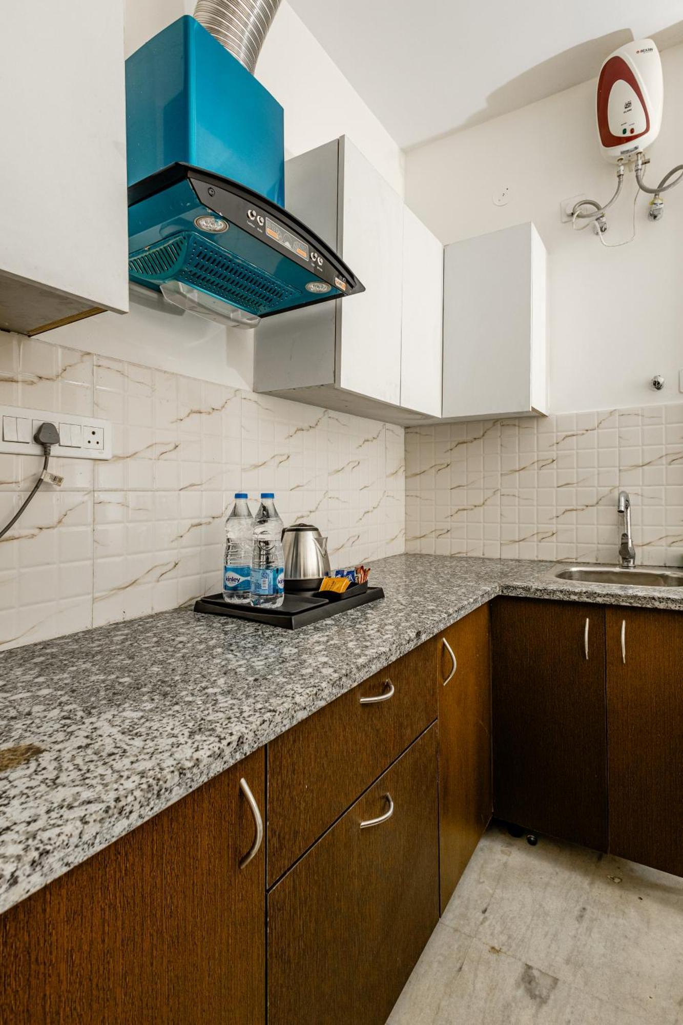 Apartment Lime Tree Service Golf Course Road, Gurgaon