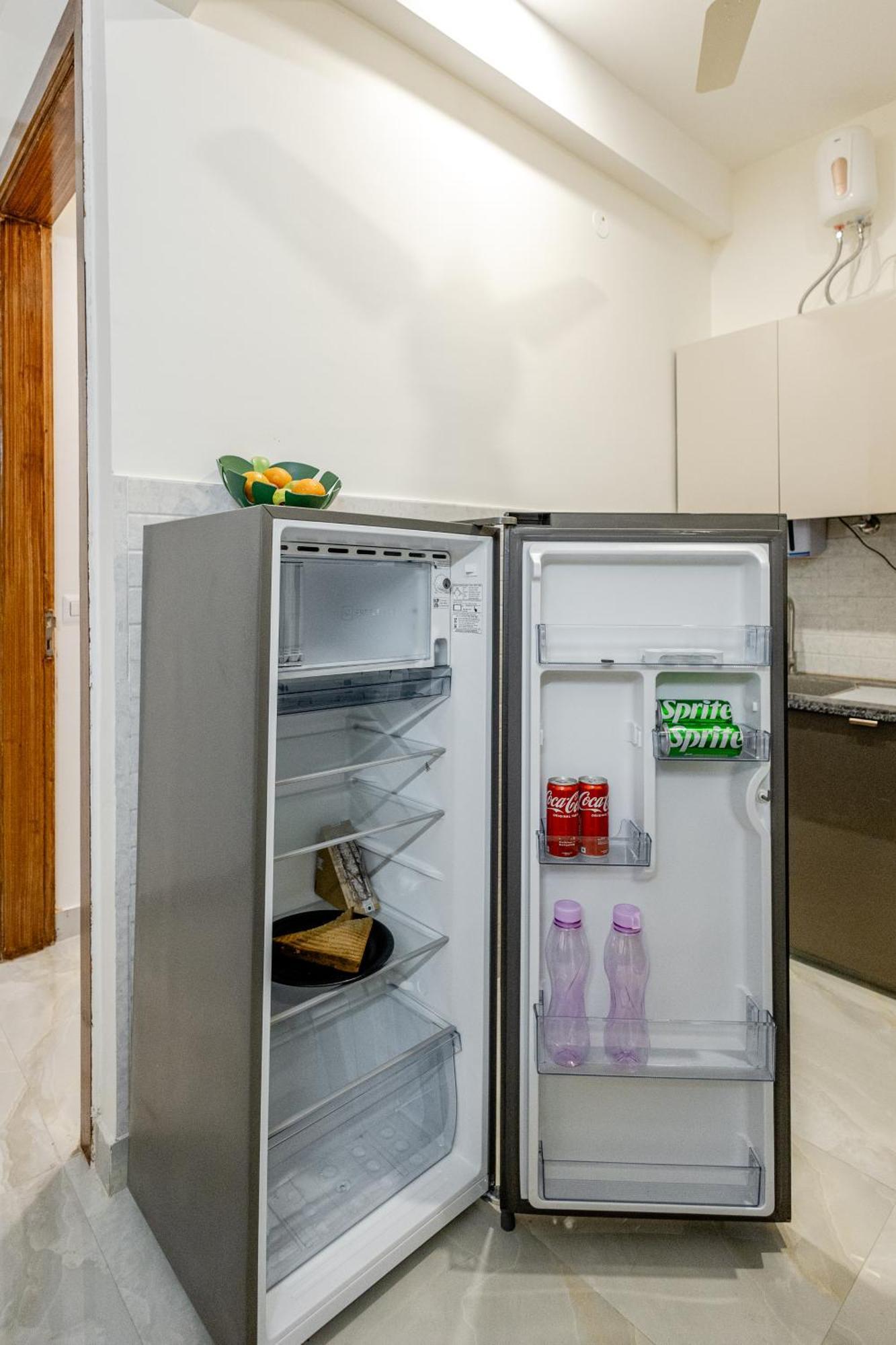 Lime Tree Service Golf Course Road, Apartment